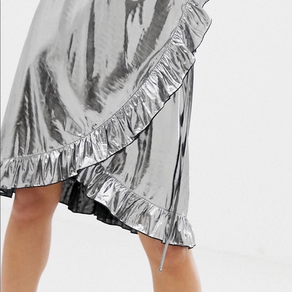 Silver wrap dress - Picture 2 of 3